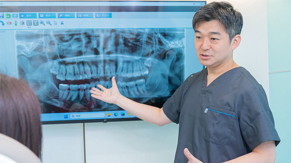 口腔内カメラによる治療説明